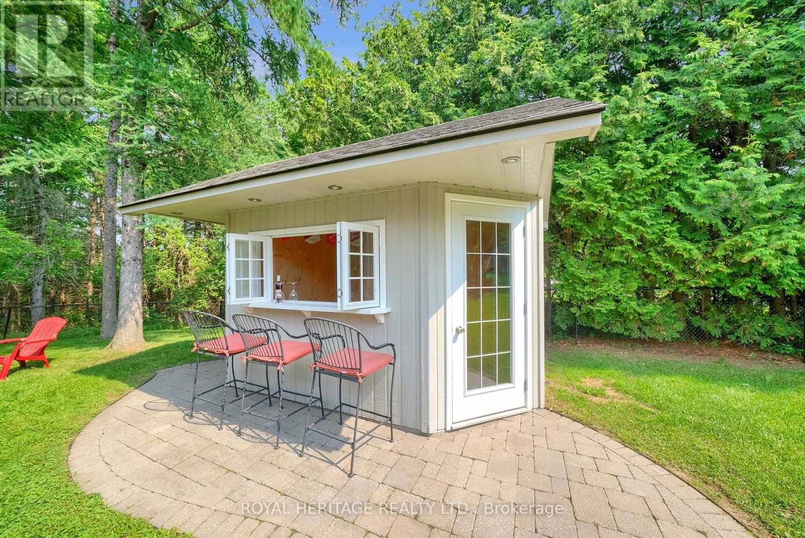 4585 CORONATION ROAD Image 17