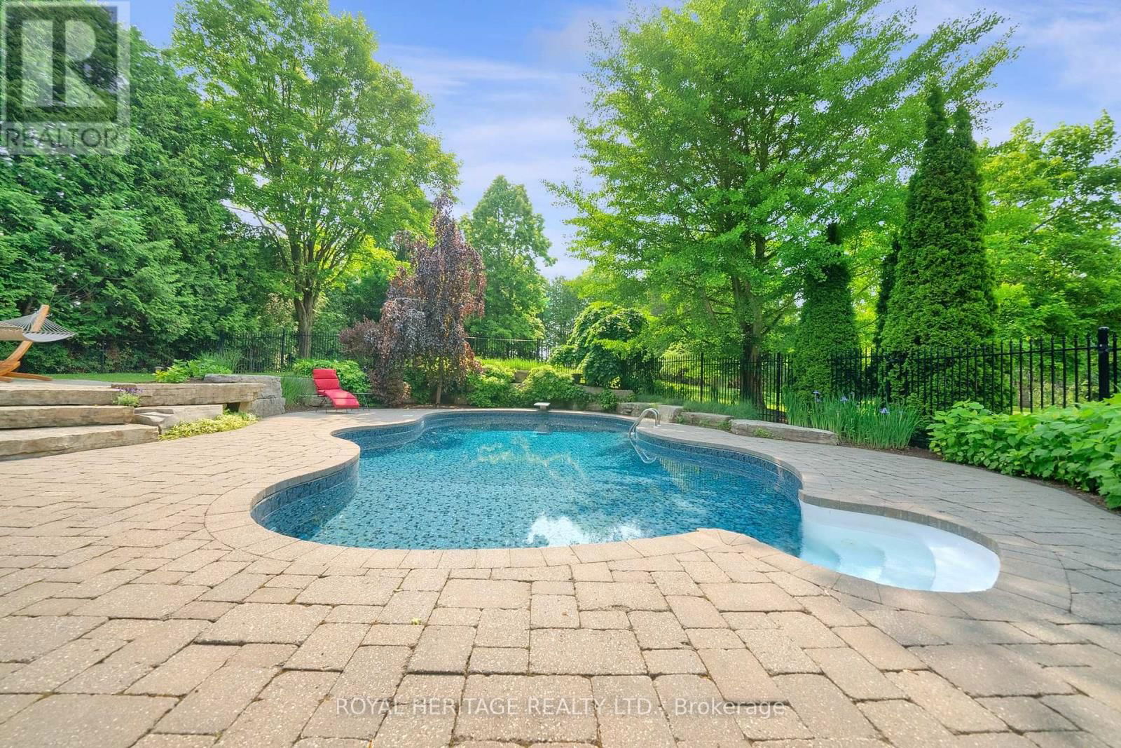 4585 CORONATION ROAD Image 21