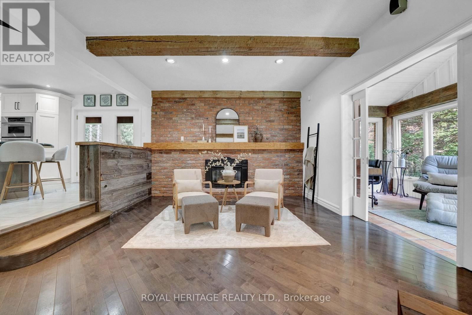 4585 CORONATION ROAD Image 27