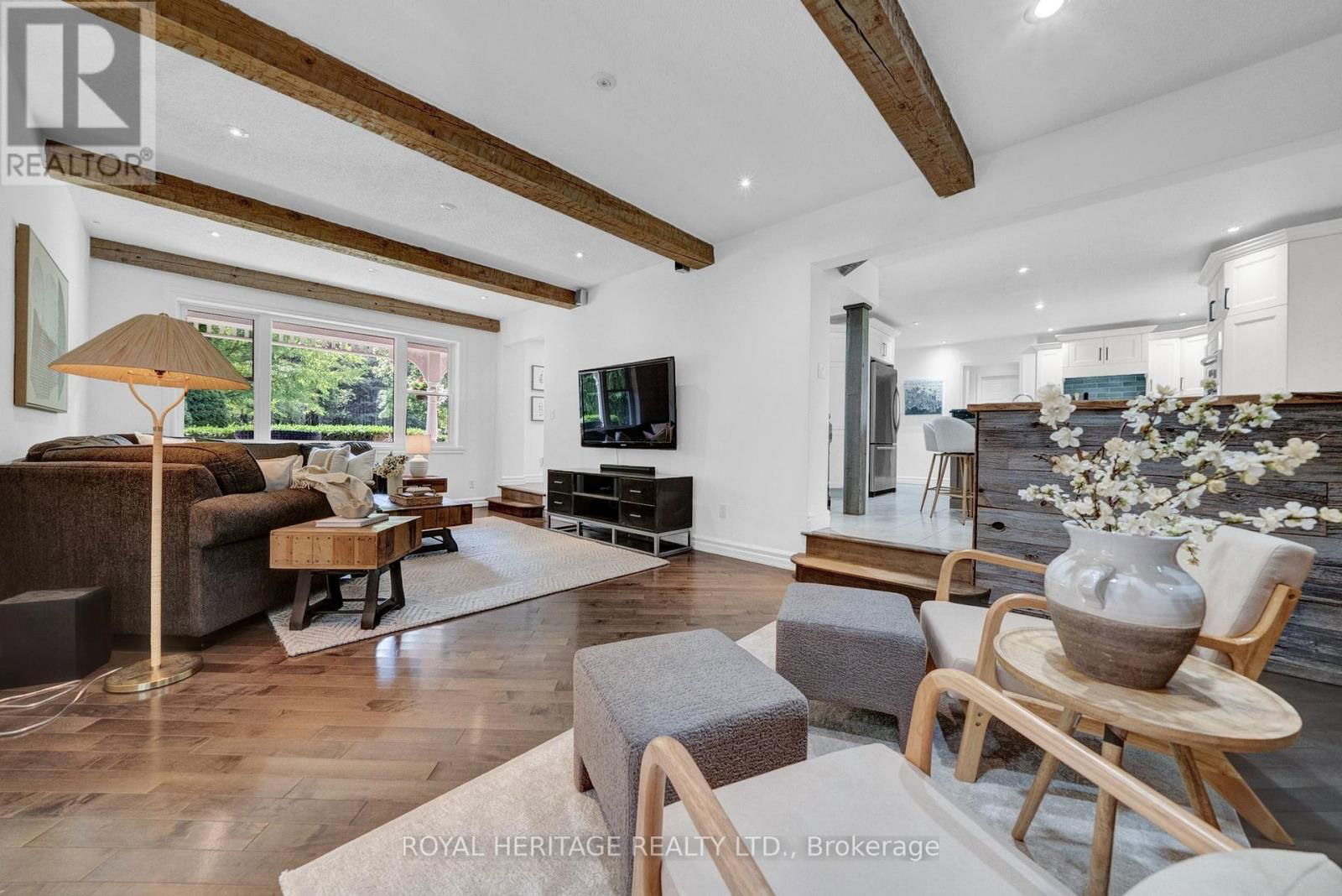 4585 CORONATION ROAD Image 28