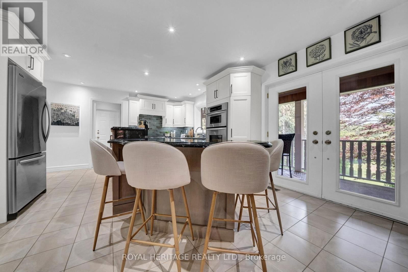 4585 CORONATION ROAD Image 31