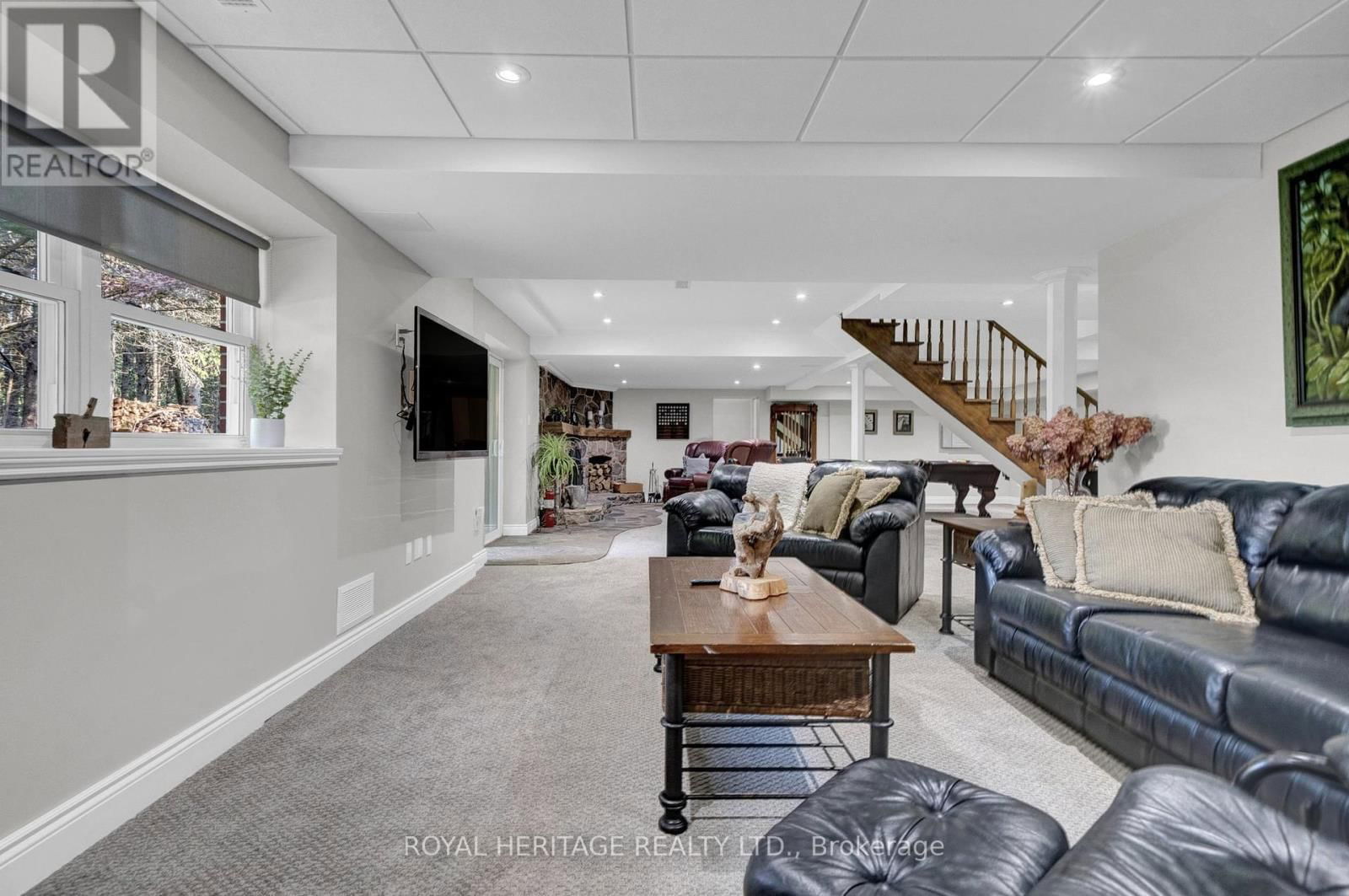 4585 CORONATION ROAD Image 44