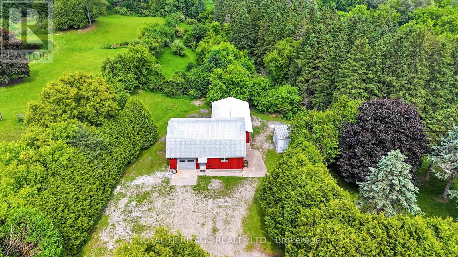 4585 CORONATION ROAD Image 9