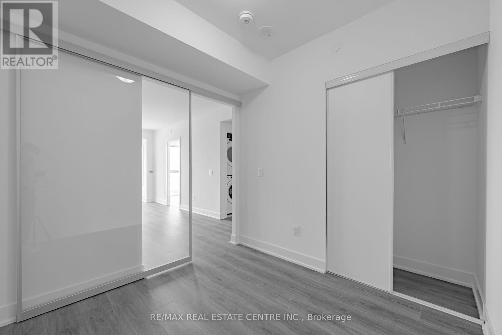 1004 - 2545 SIMCOE STREET NORTH Image 10