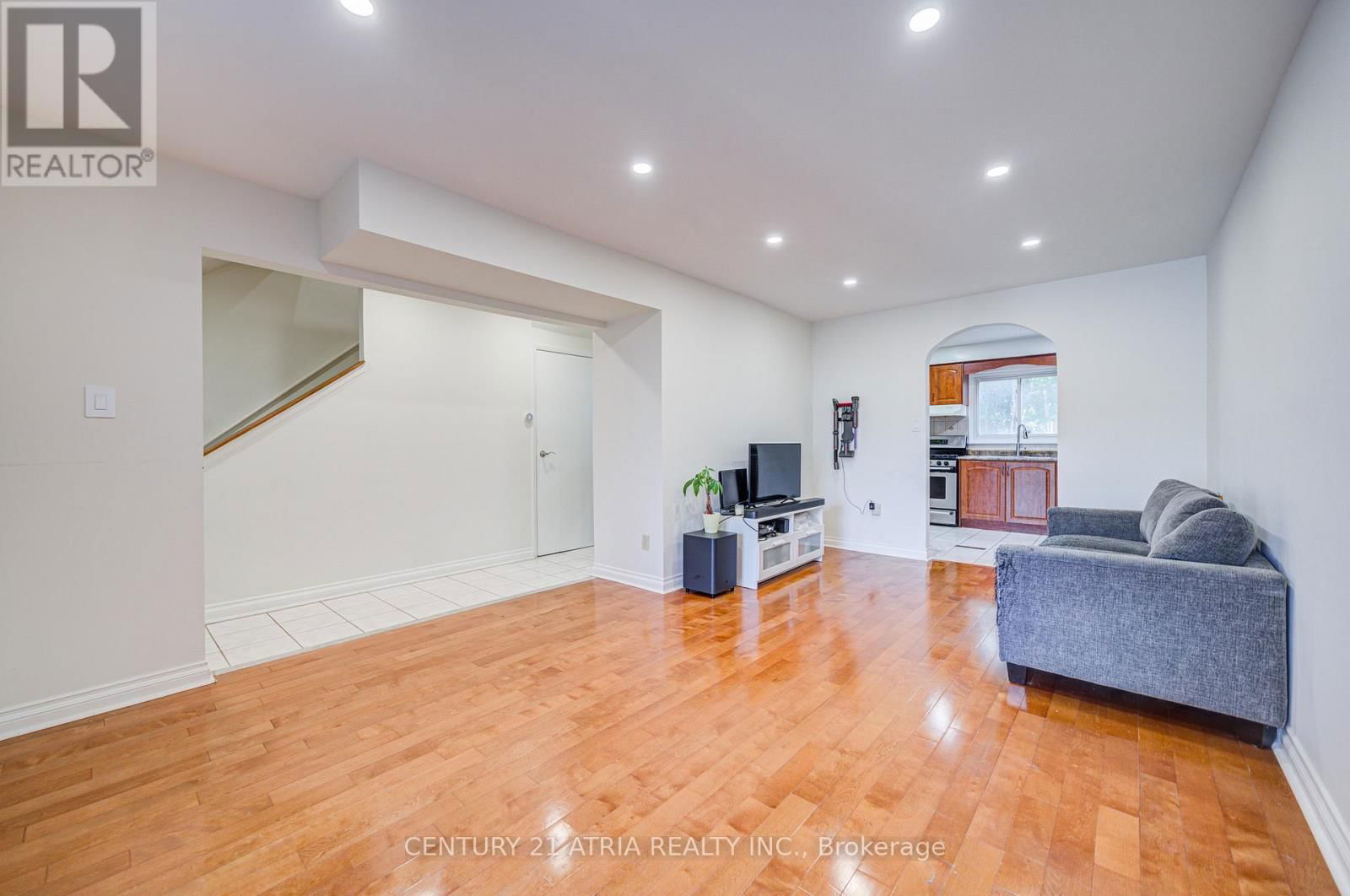 40 HORSELEY HILL DRIVE Image 12
