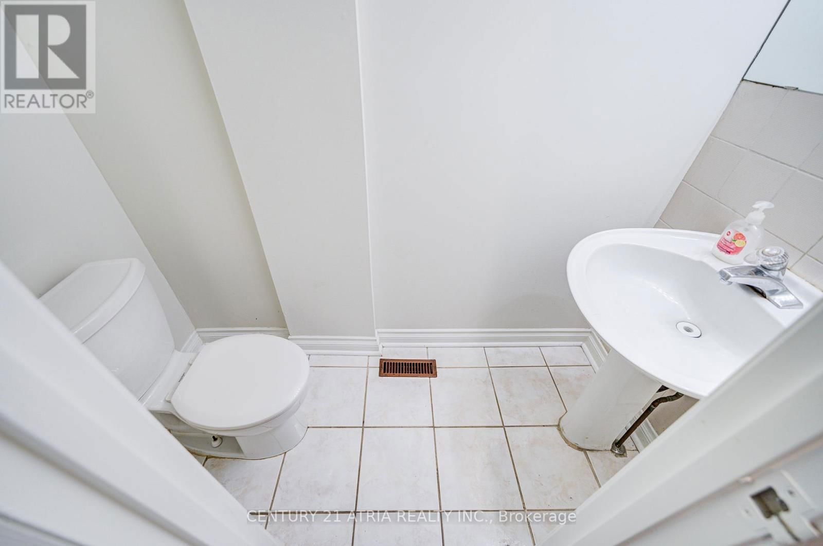 40 HORSELEY HILL DRIVE Image 17