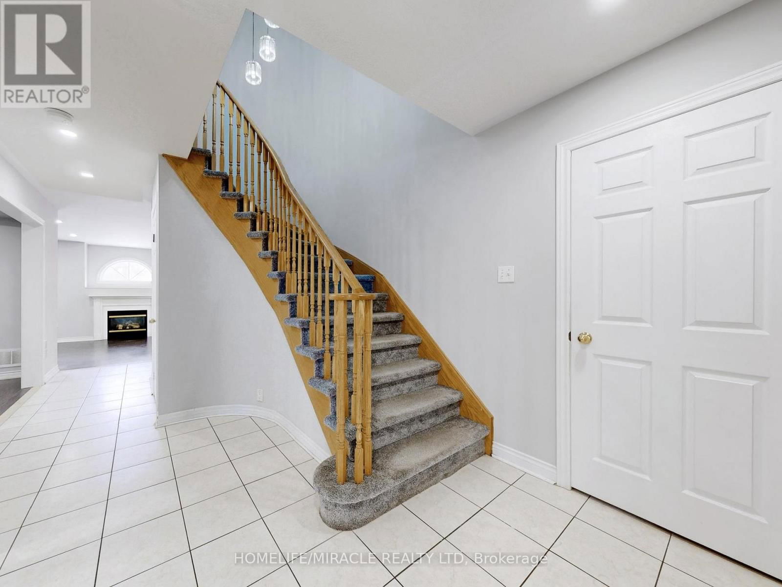 77 NOBBS DRIVE Image 25