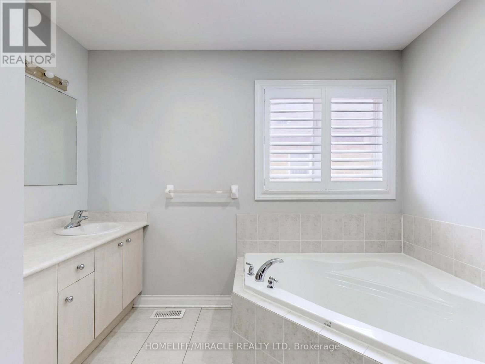 77 NOBBS DRIVE Image 31