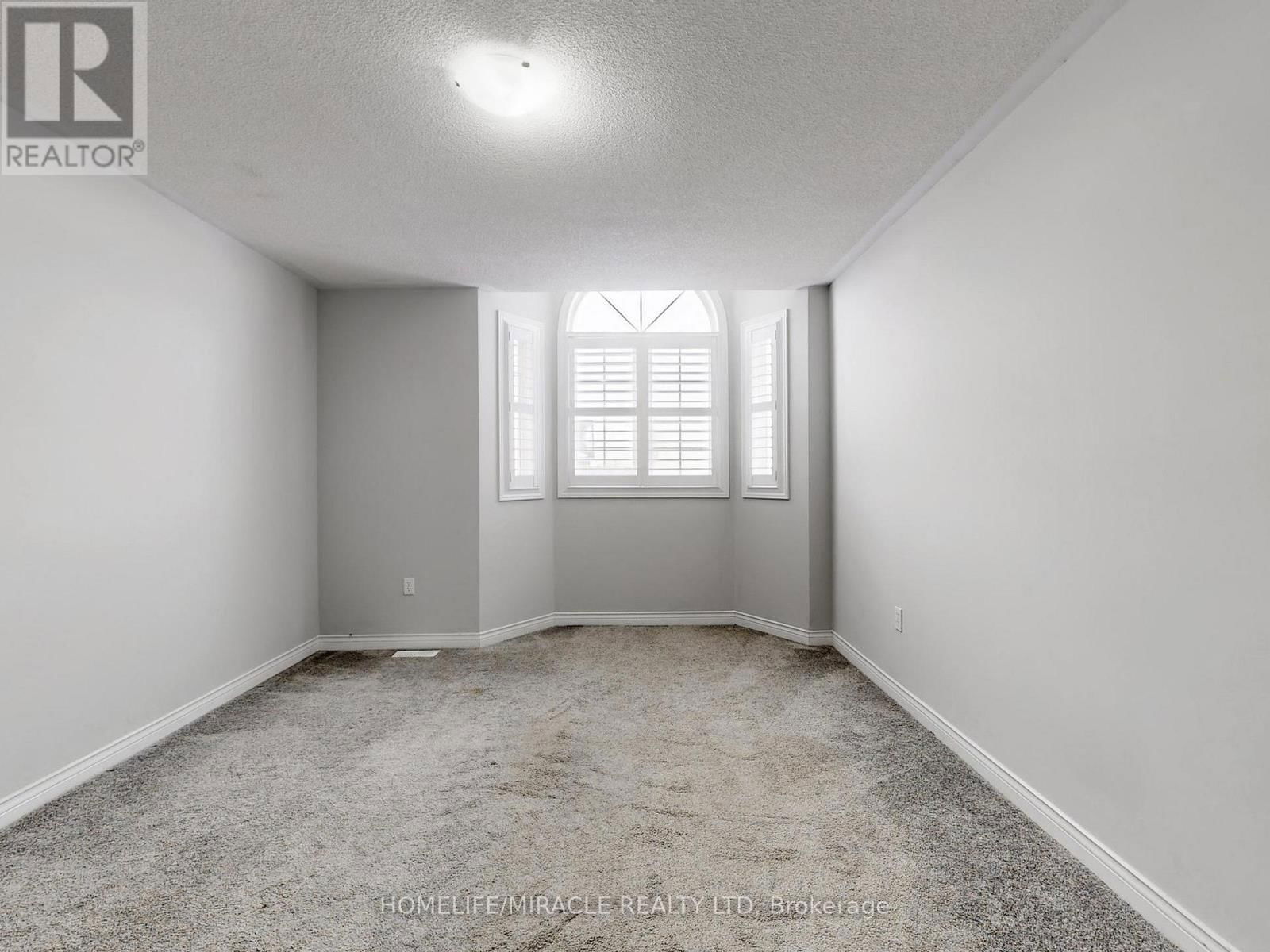 77 NOBBS DRIVE Image 34