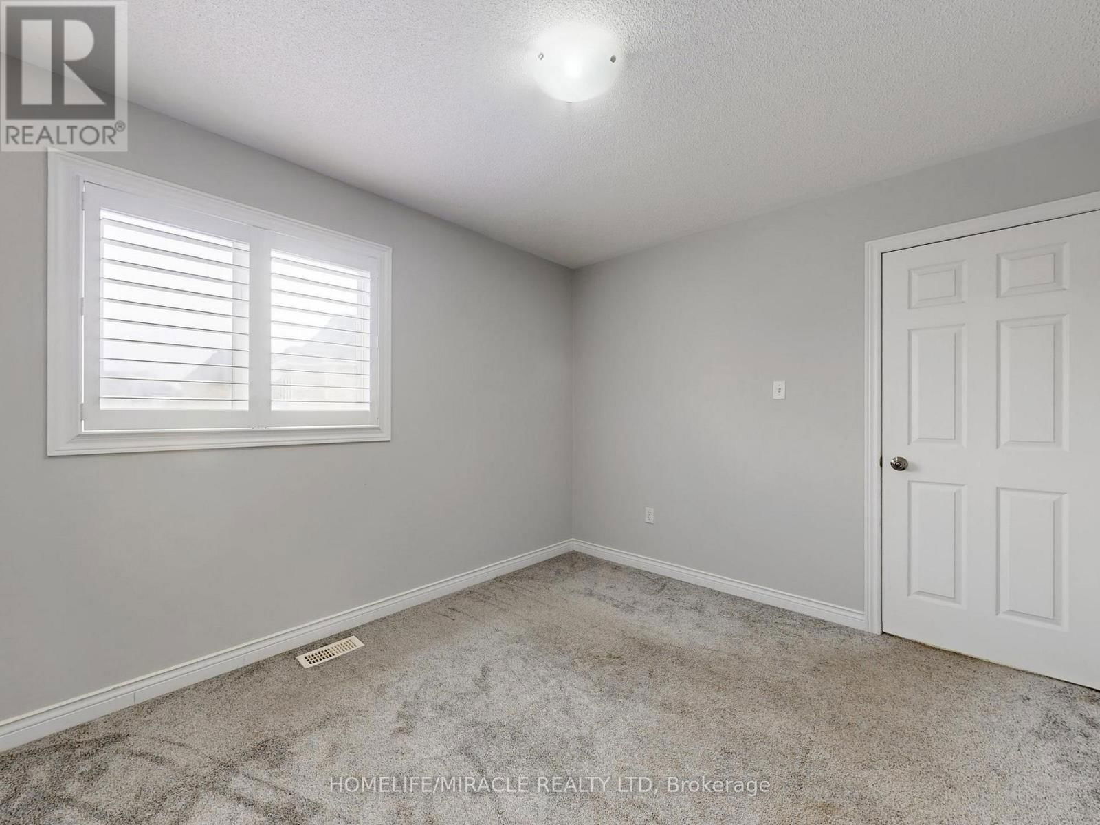 77 NOBBS DRIVE Image 37