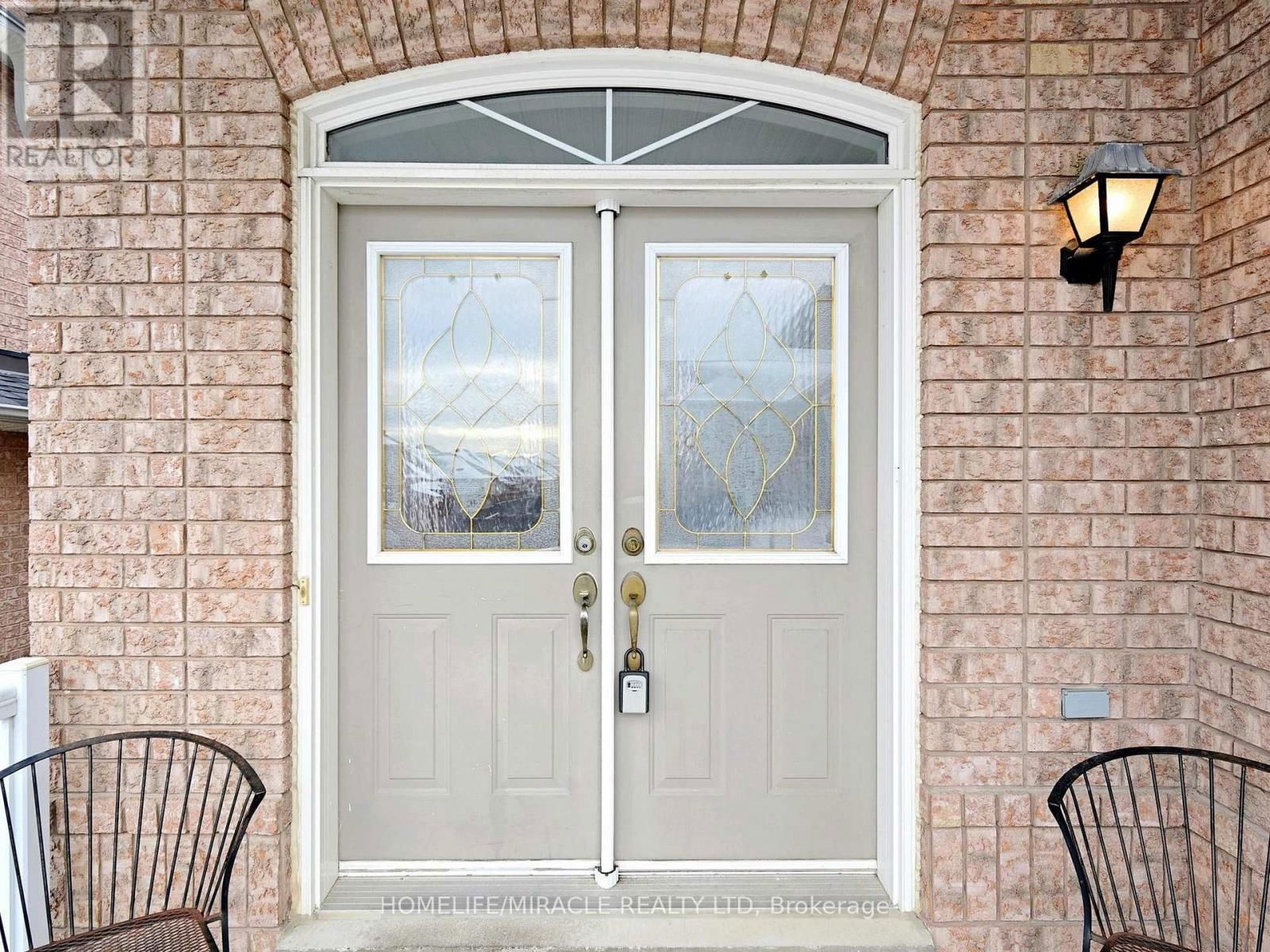 77 NOBBS DRIVE Image 4
