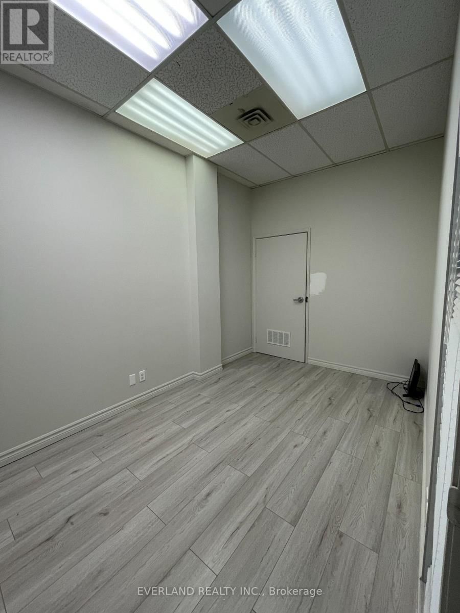 309 - 3601 VICTORIA PARK AVENUE Image 7
