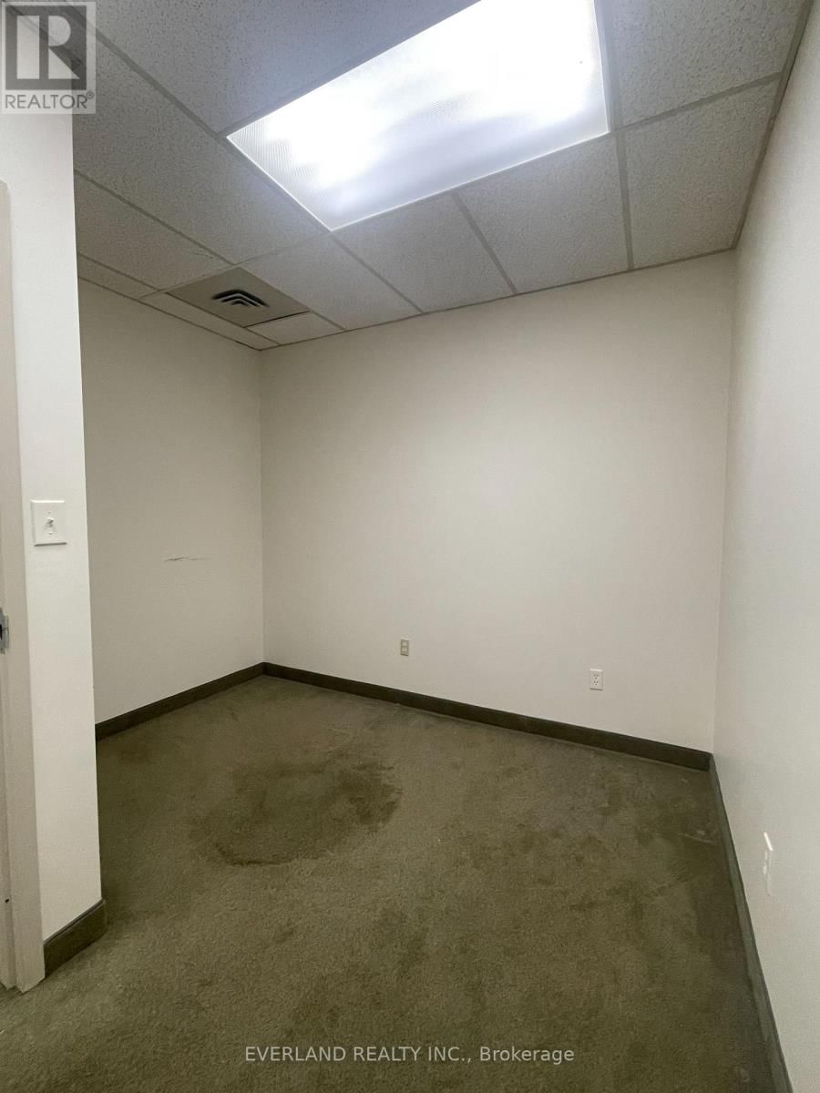 204 - 3447 KENNEDY ROAD Image 3