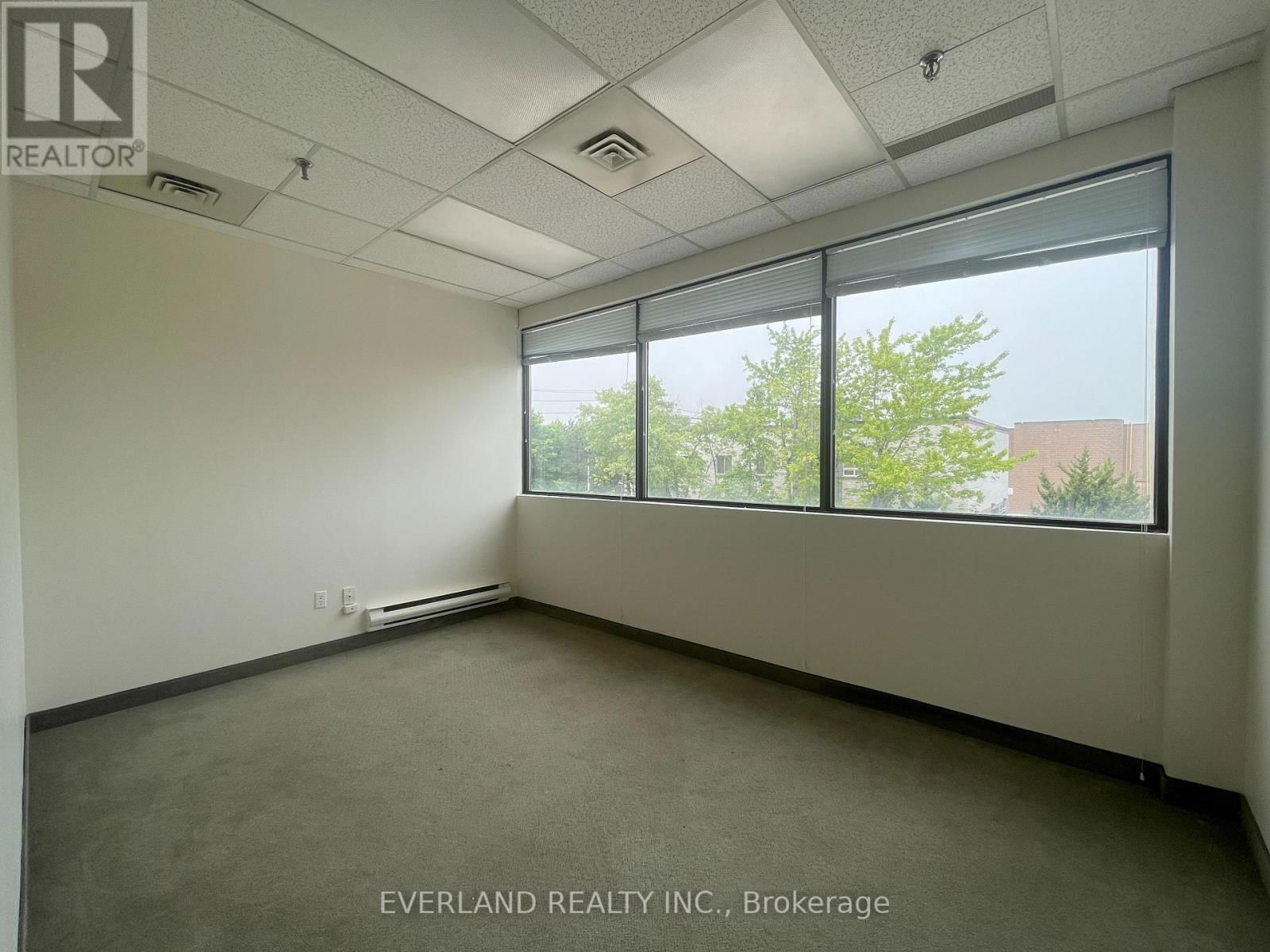 204 - 3447 KENNEDY ROAD Image 4