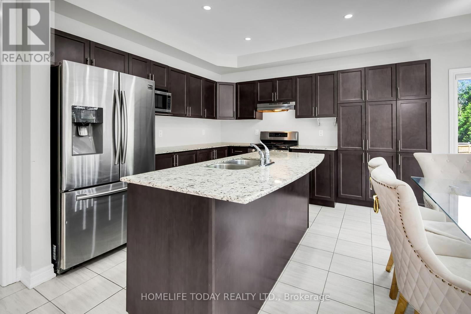 265 BRUCE CAMERON DRIVE Image 10