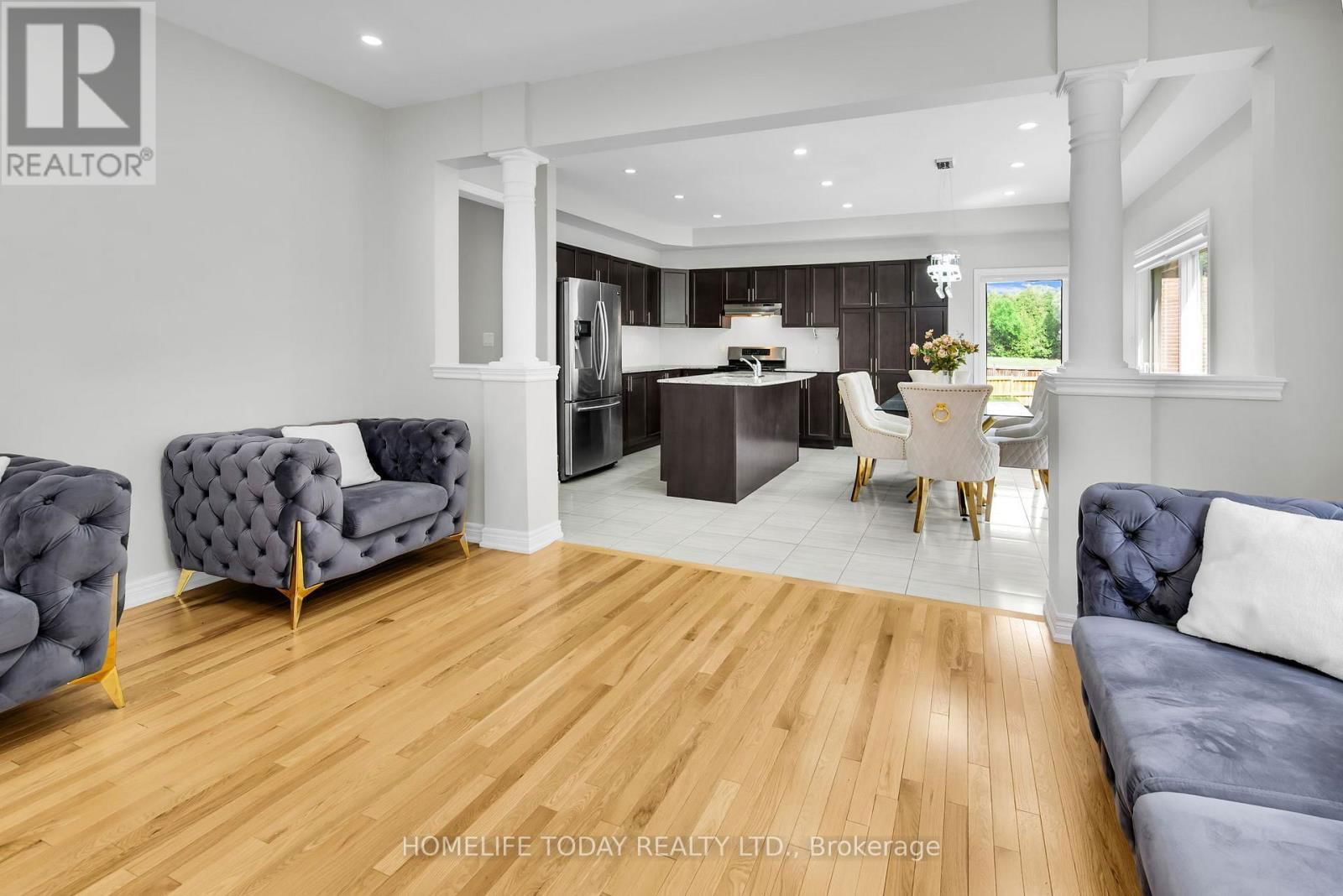 265 BRUCE CAMERON DRIVE Image 17