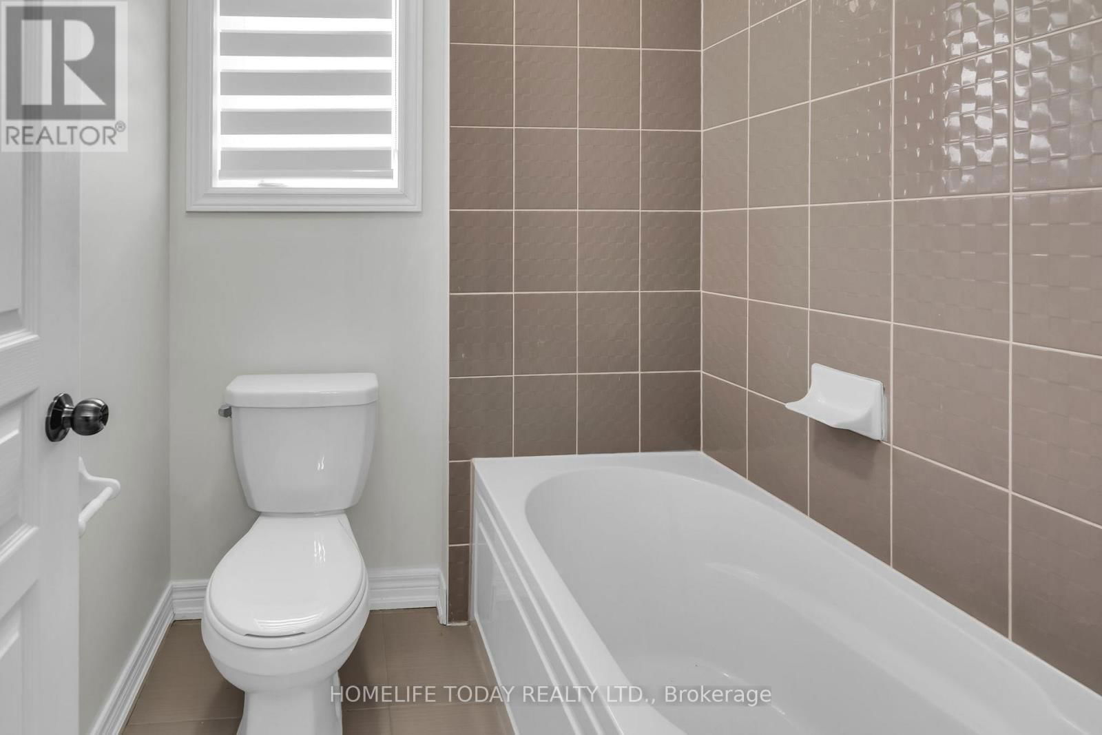 265 BRUCE CAMERON DRIVE Image 32