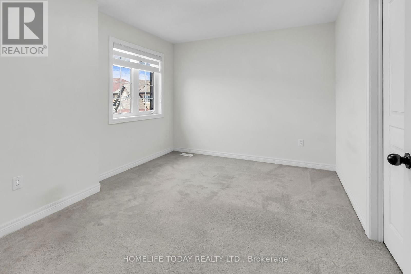 265 BRUCE CAMERON DRIVE Image 33