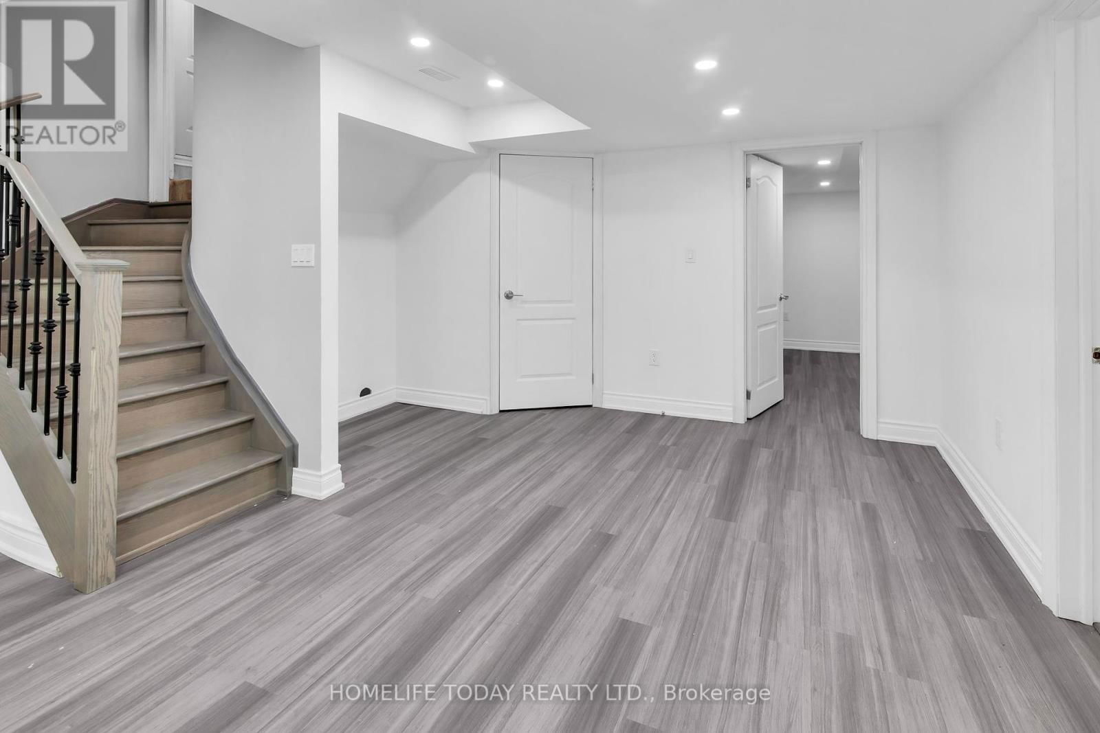265 BRUCE CAMERON DRIVE Image 38