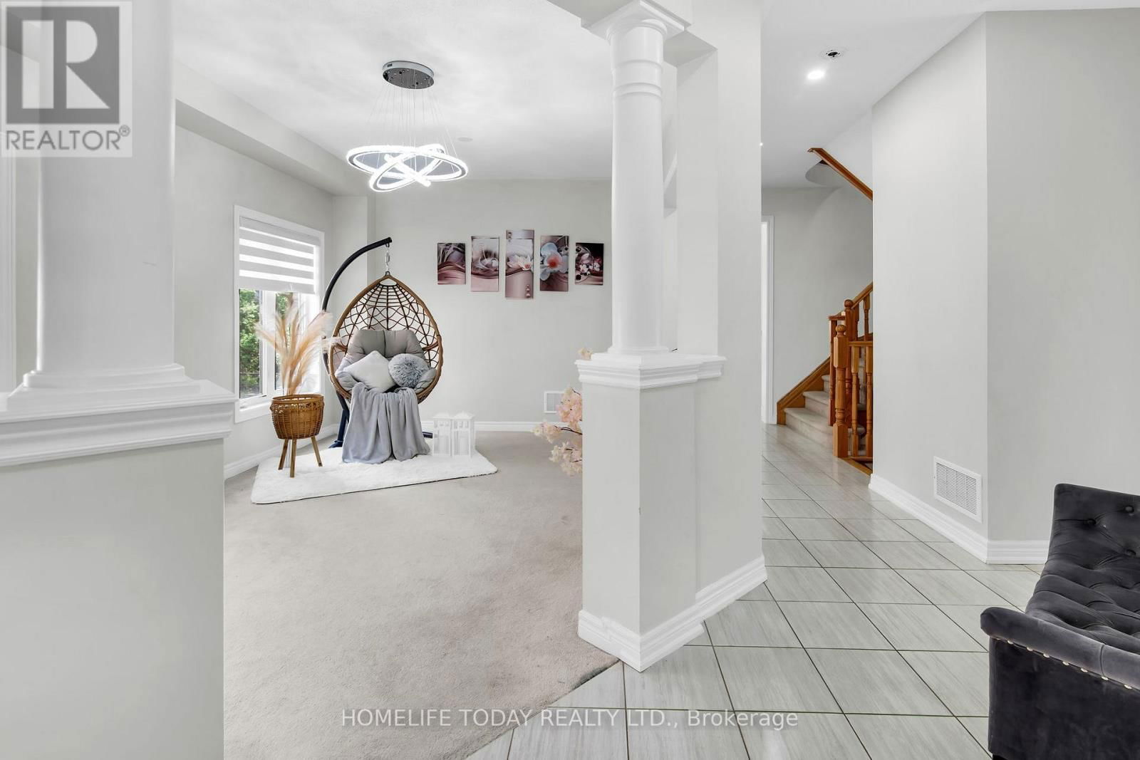 265 BRUCE CAMERON DRIVE Image 4