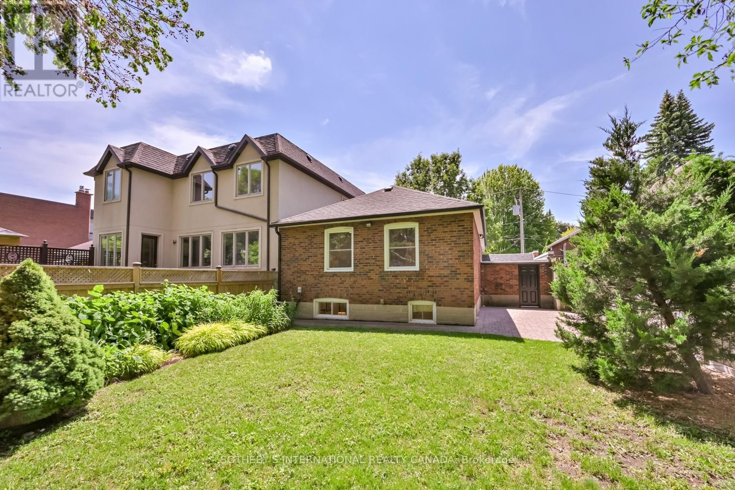 32 DAVIES CRESCENT Image 33