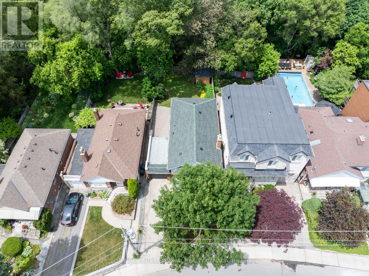 32 DAVIES CRESCENT Image 35