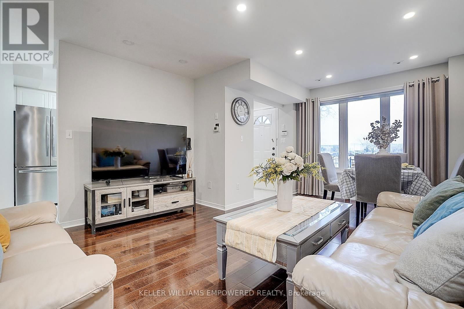 1103 - 19 ROSEBANK DRIVE Image 12