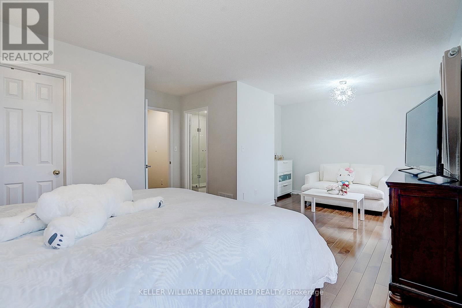 1103 - 19 ROSEBANK DRIVE Image 40