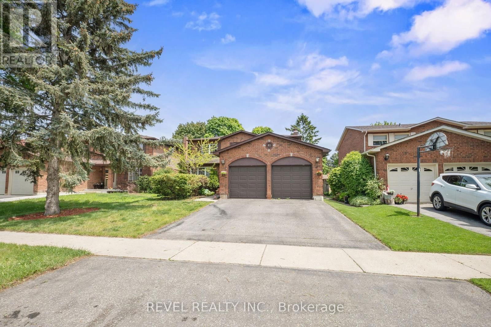 12 ROBINSON CRESCENT Image 1