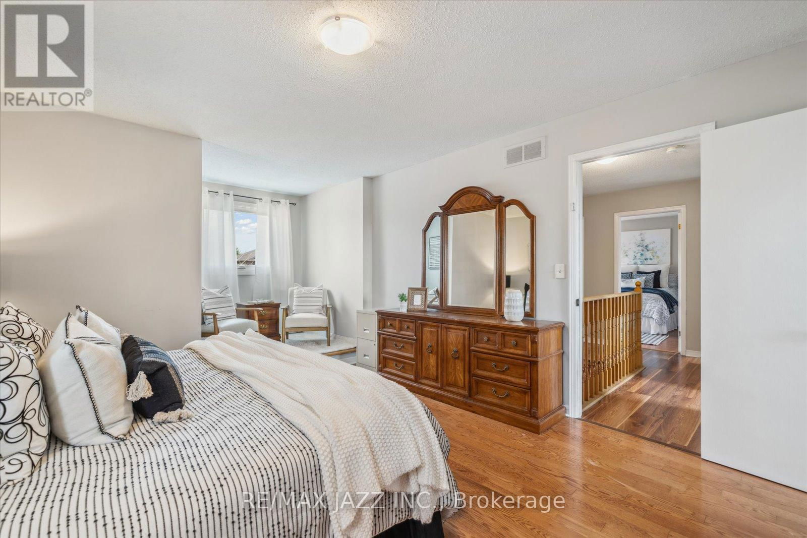 63 PINEDALE CRESCENT Image 25
