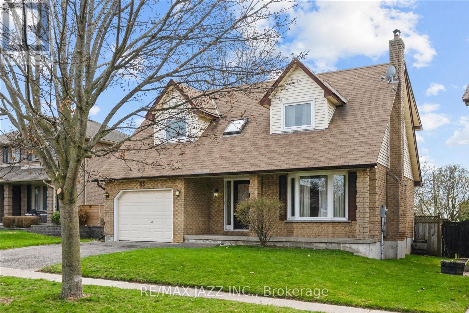 63 PINEDALE CRESCENT Image 3