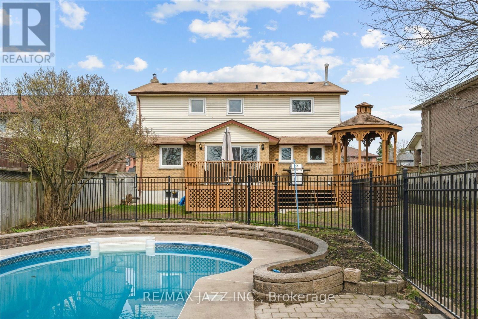 63 PINEDALE CRESCENT Image 38