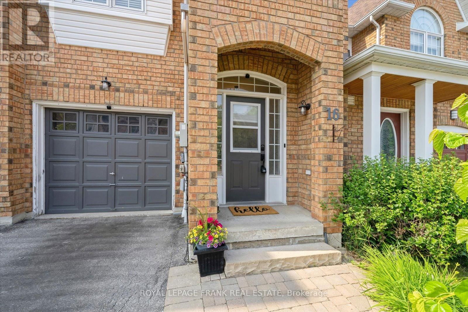 16 STOKELY CRESCENT Image 2