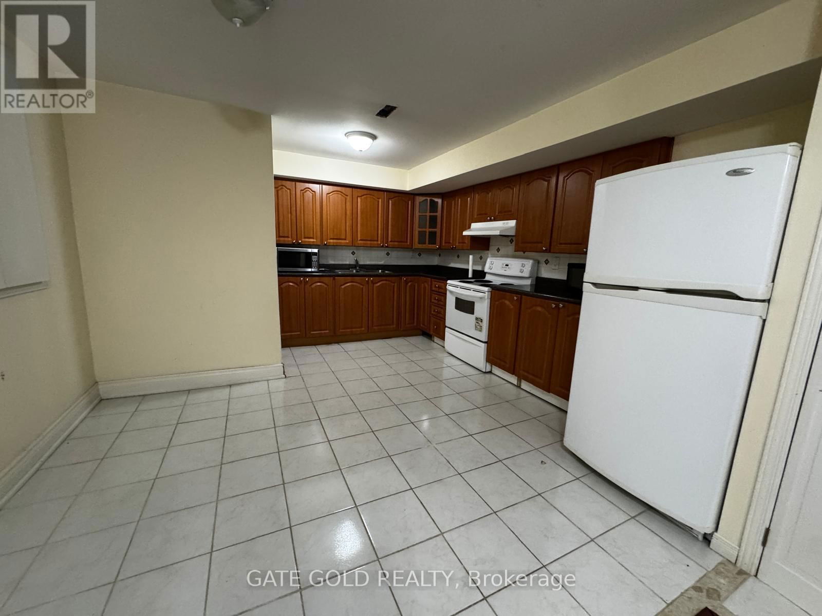 11A SEASONS DRIVE Image 22