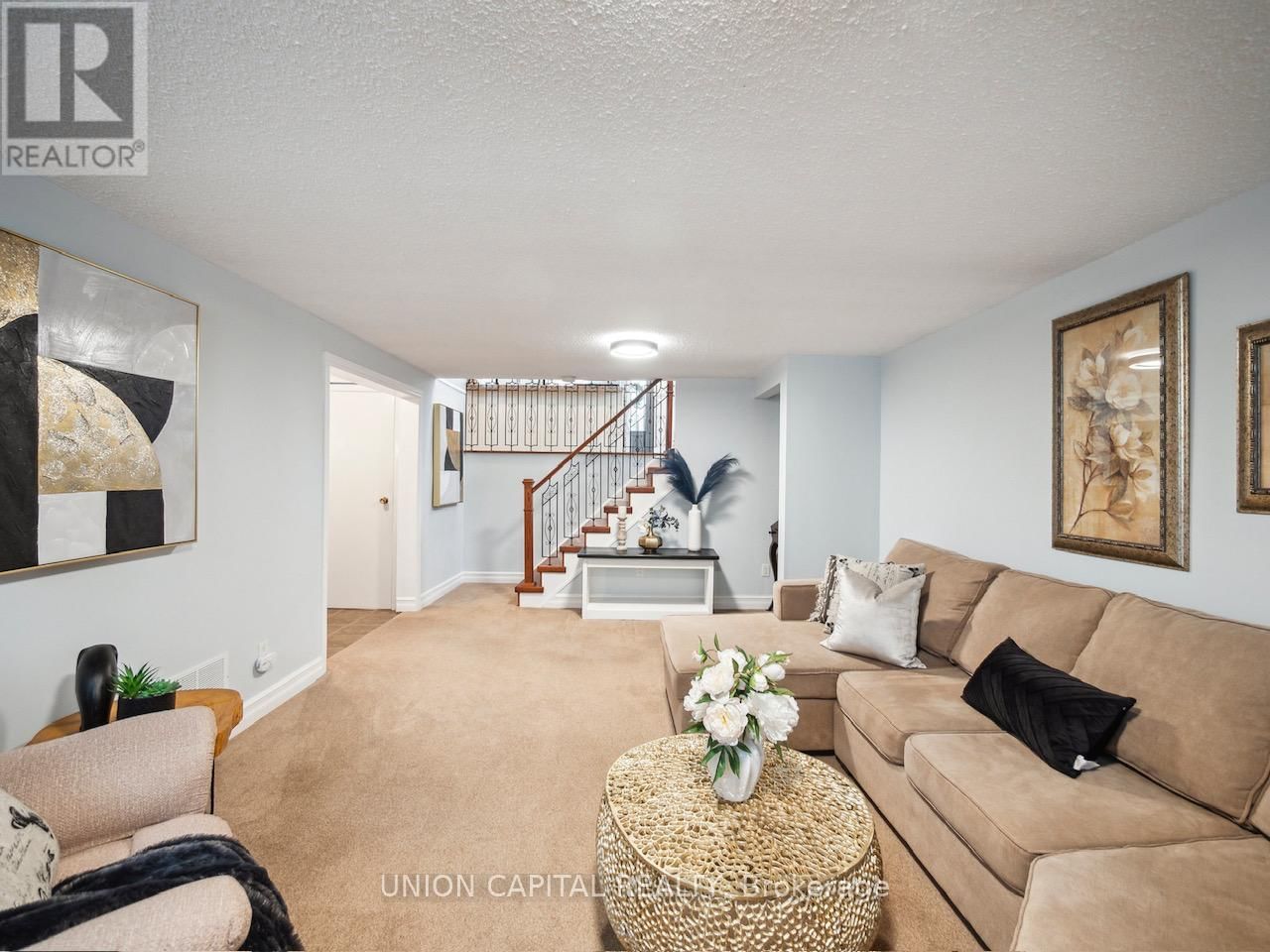 107 WHITE HEATHER BOULEVARD Image 18
