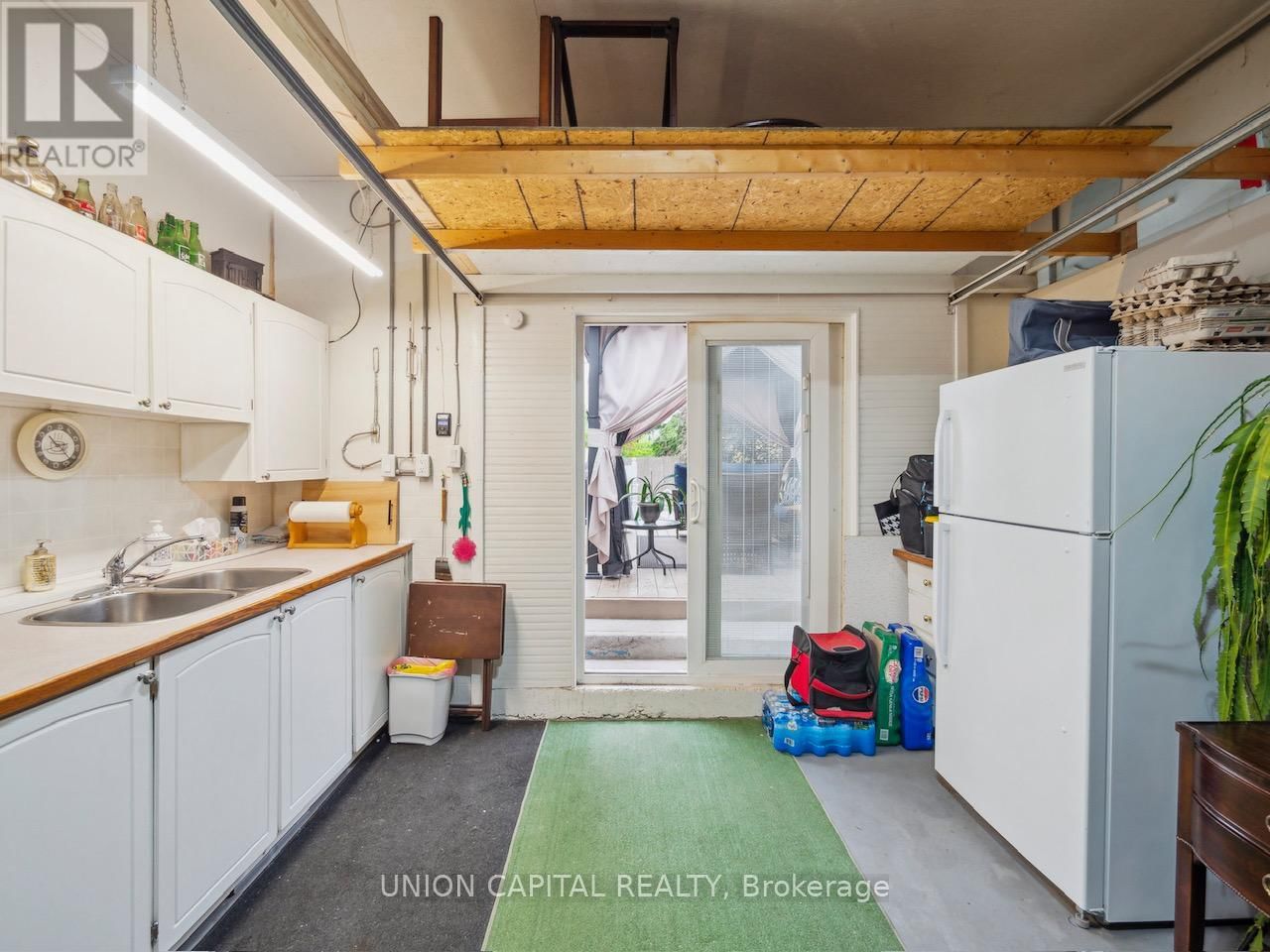 107 WHITE HEATHER BOULEVARD Image 32
