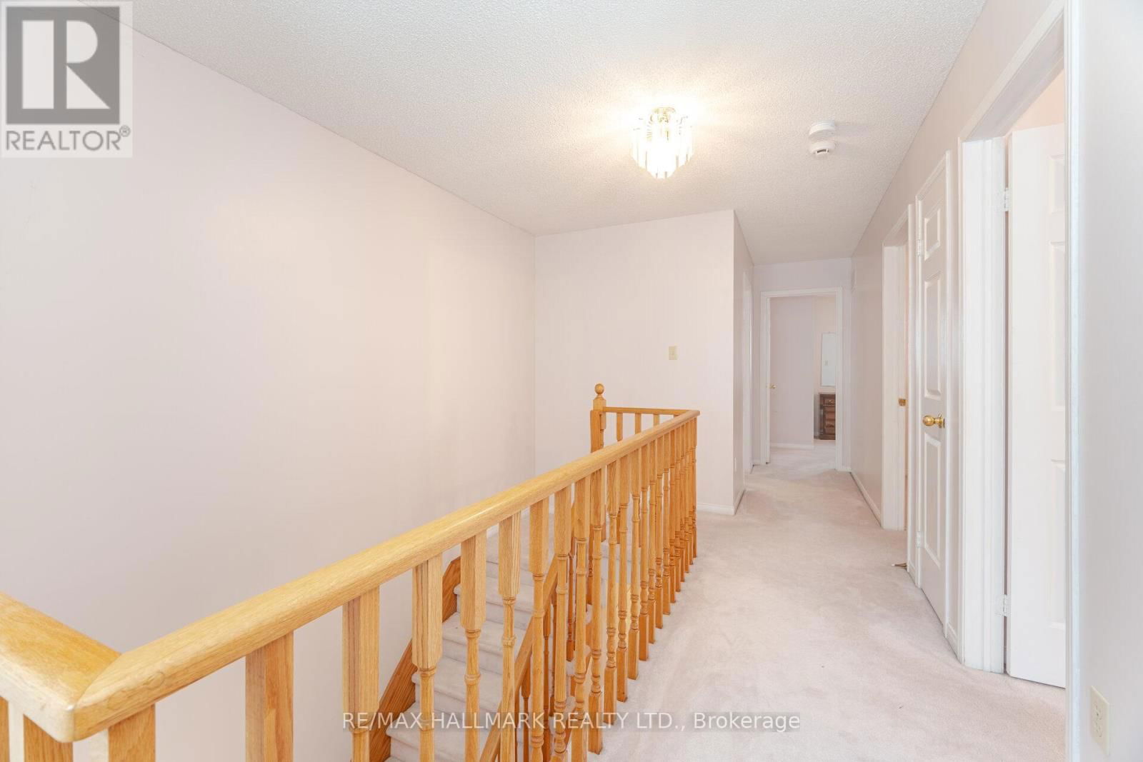 10 ILES STREET Image 20