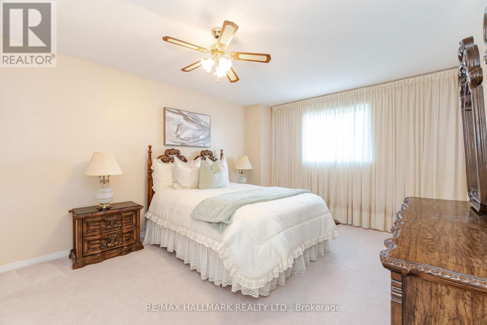10 ILES STREET Image 21