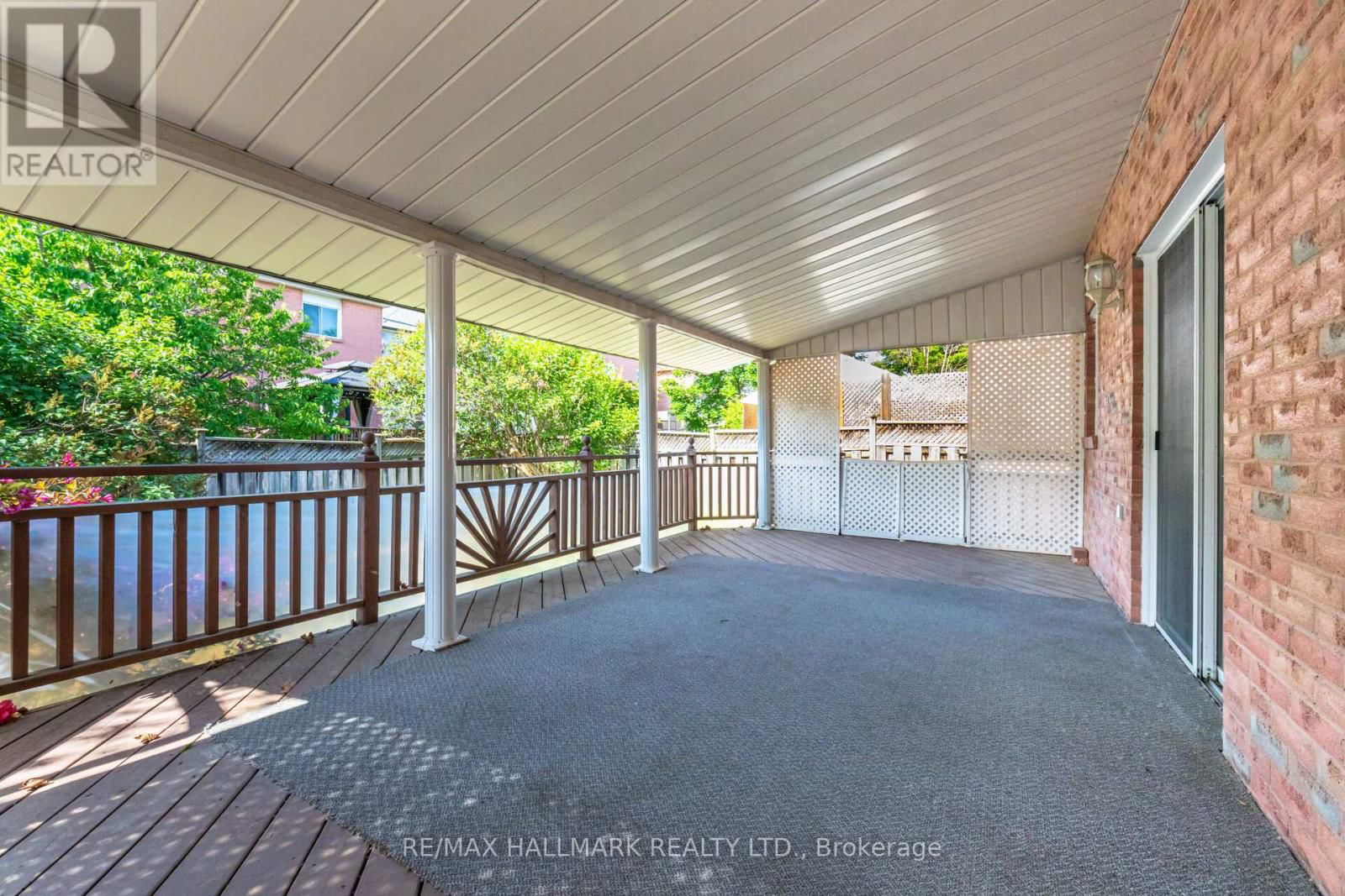 10 ILES STREET Image 45
