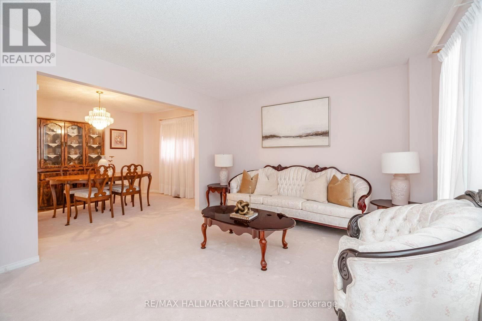 10 ILES STREET Image 6