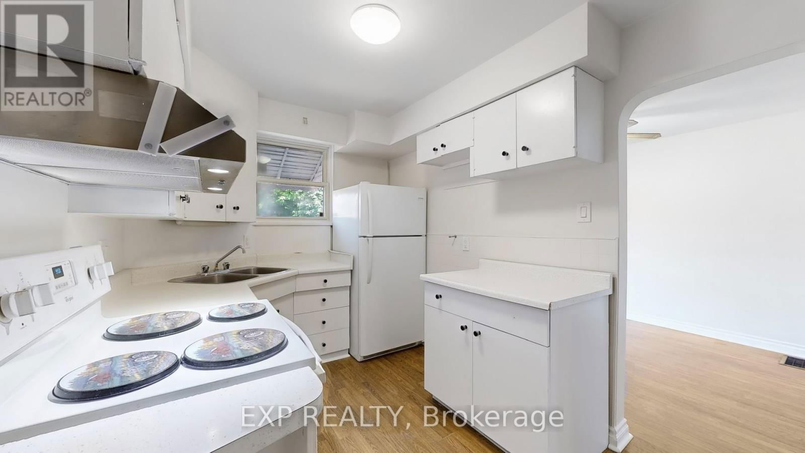 138 PARK STREET Image 10