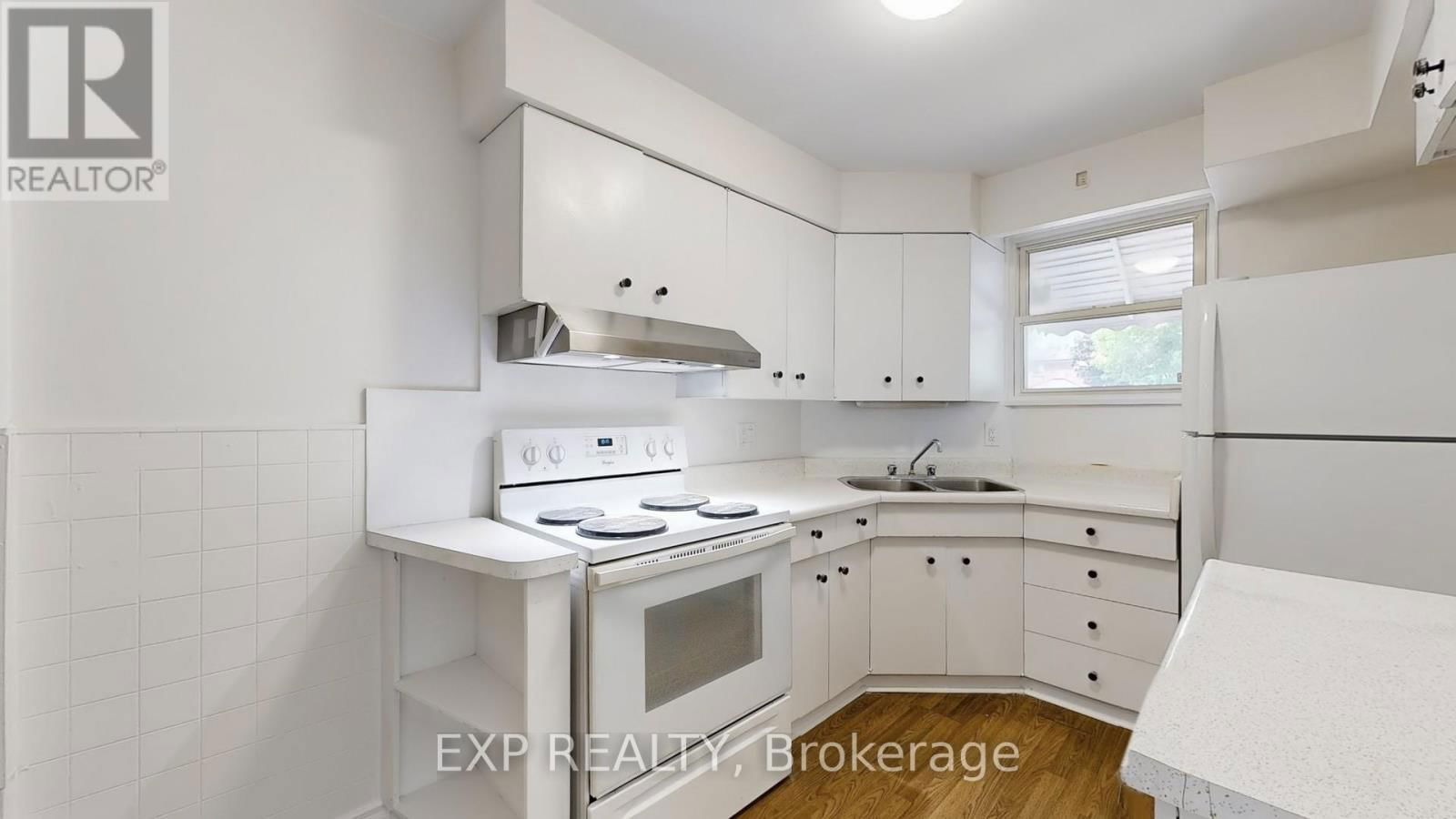 138 PARK STREET Image 11