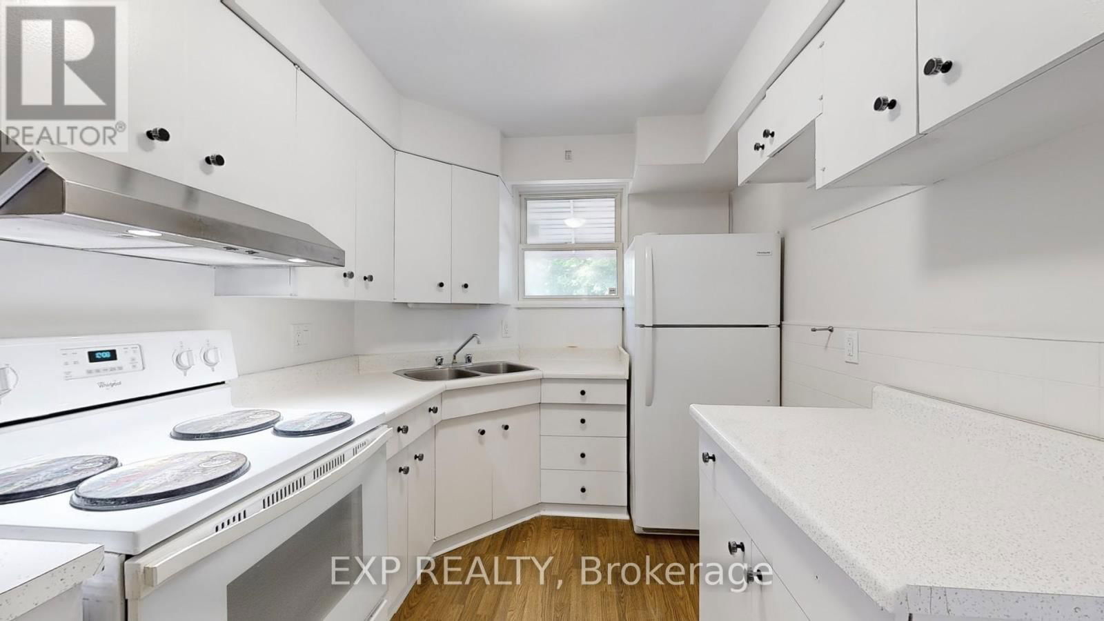 138 PARK STREET Image 9