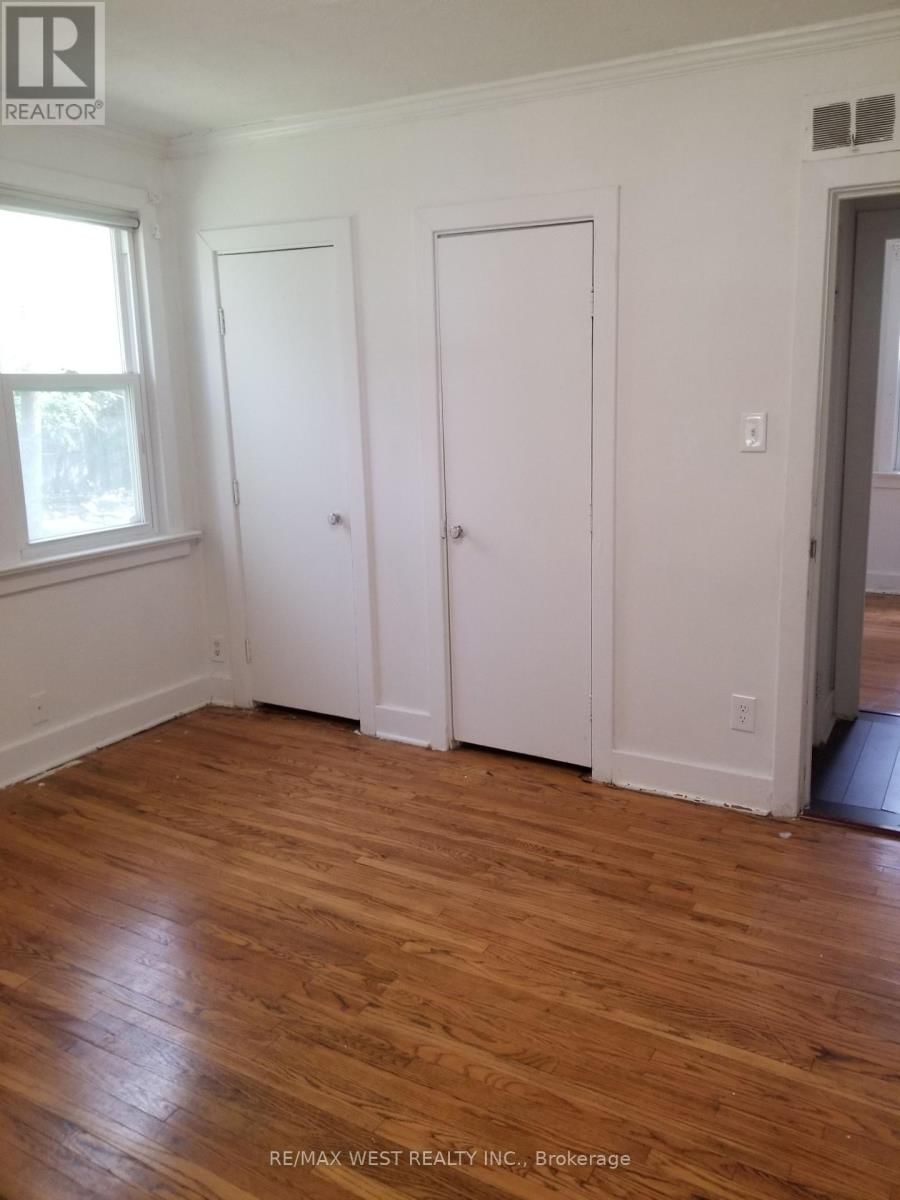 43 BEACHELL  (MAIN) STREET Image 17