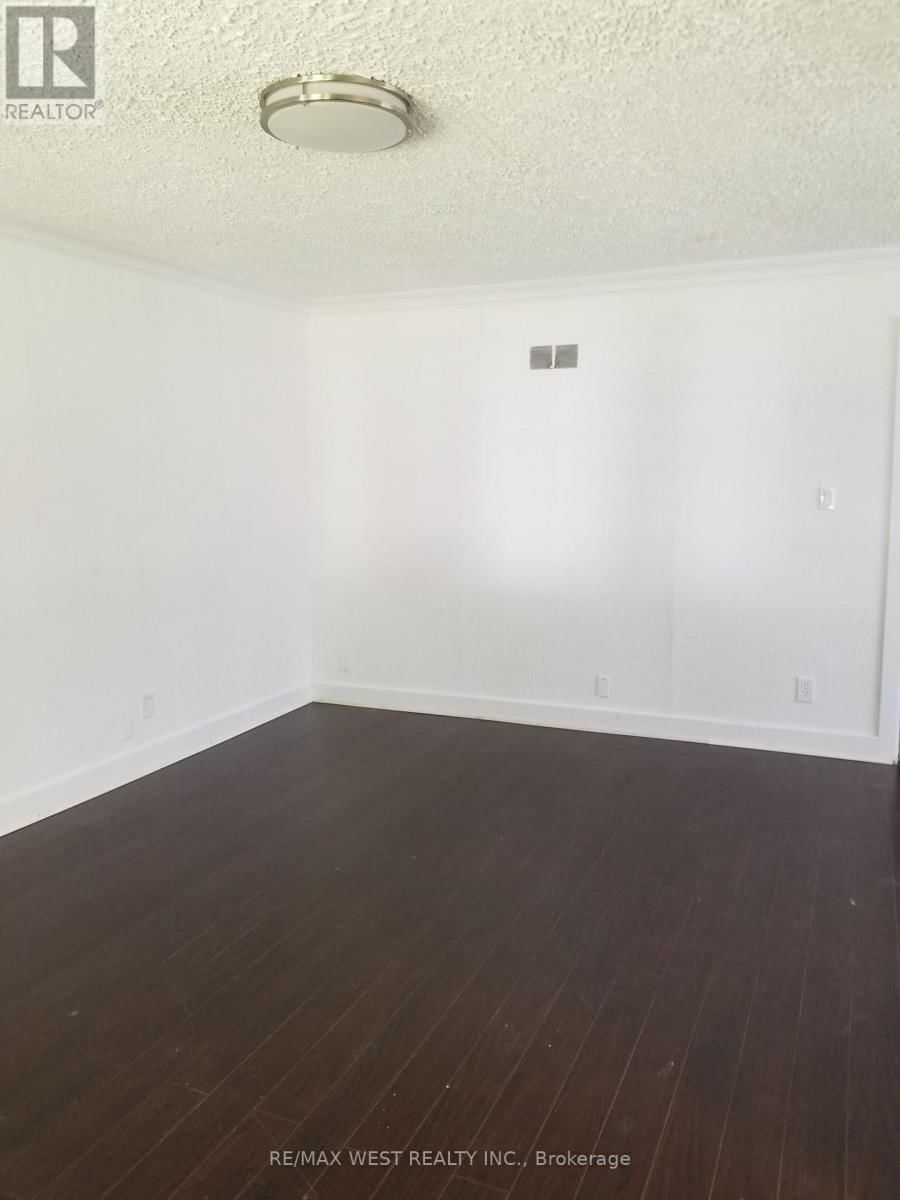 43 BEACHELL  (MAIN) STREET Image 7