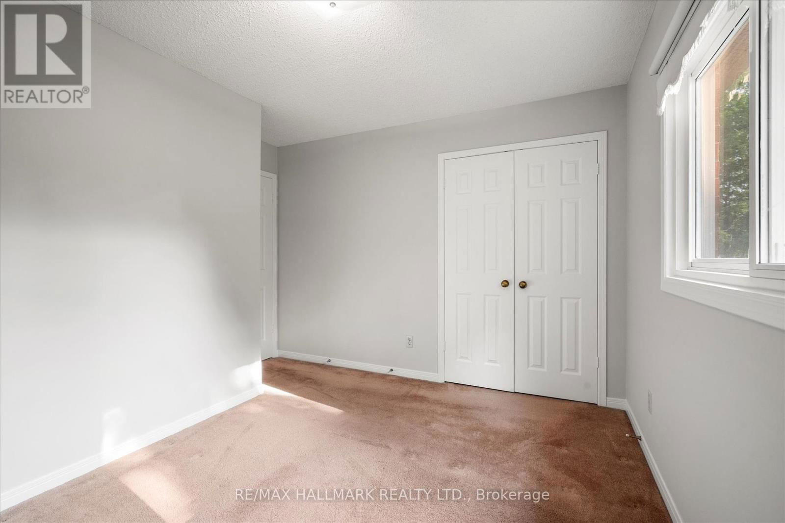 16 DARTMOOR DRIVE WEST Image 38