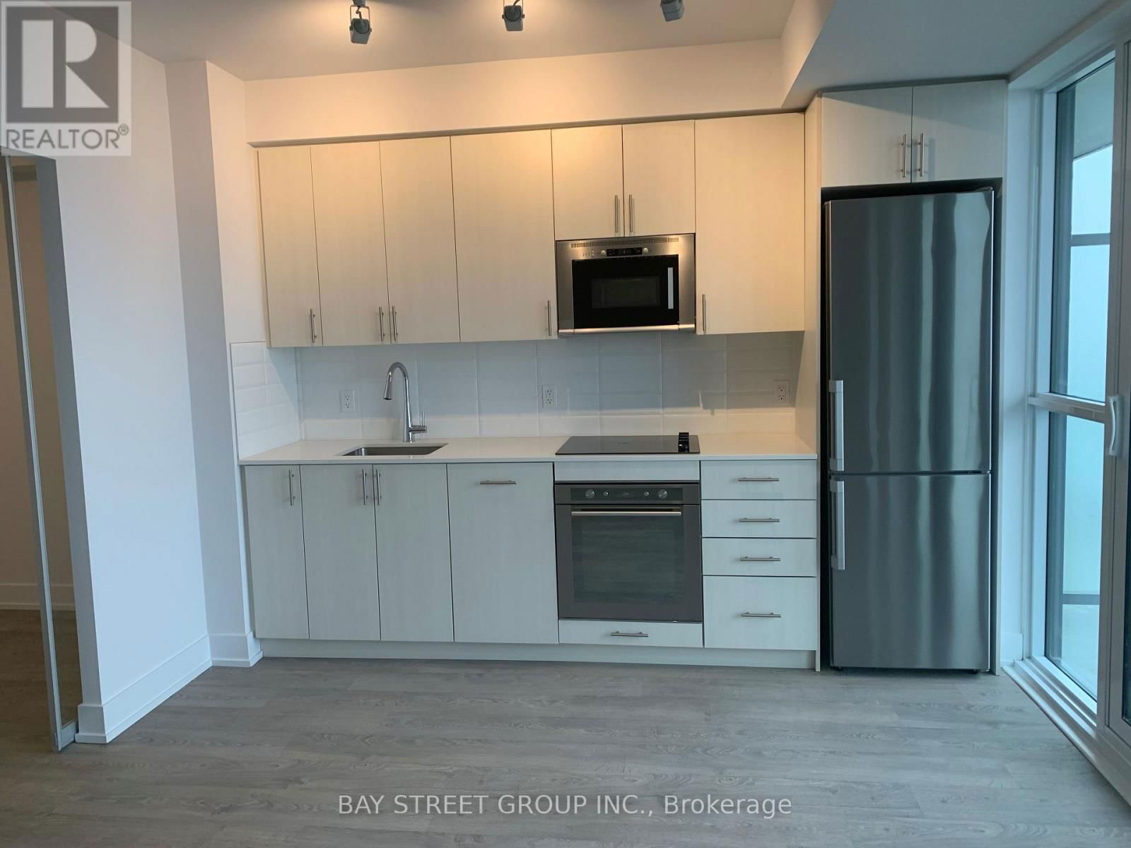 602 - 2550 SIMCOE STREET NORTH Image 2