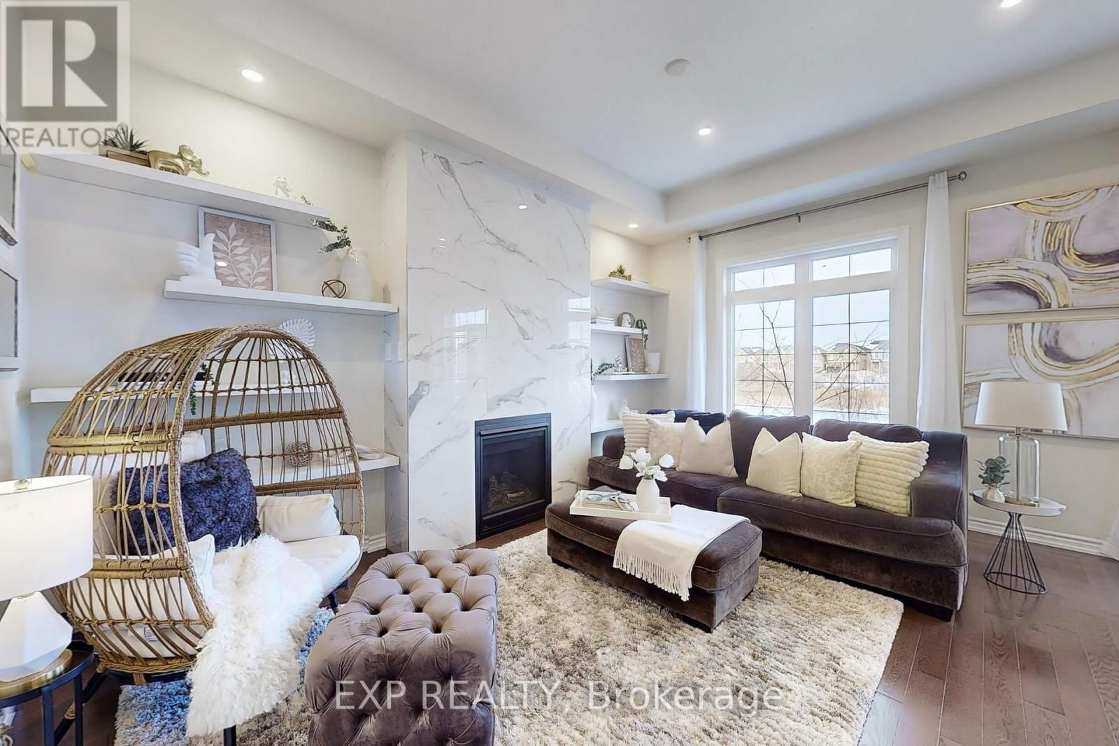 13 SEAGRAVE LANE Image 1