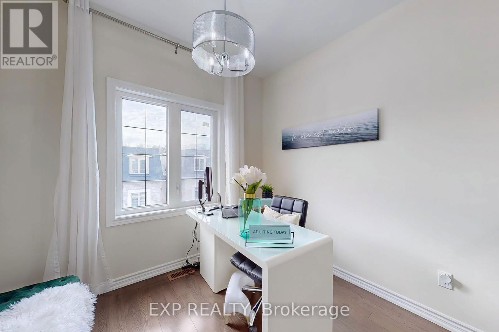 13 SEAGRAVE LANE Image 21