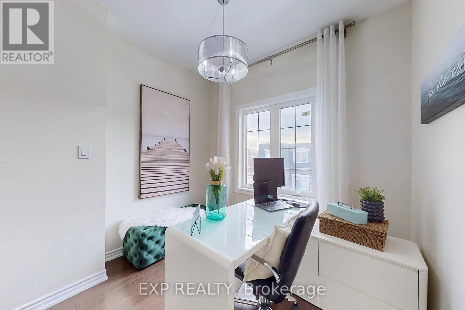 13 SEAGRAVE LANE Image 23